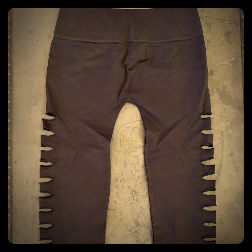 **SOLD** Leggings